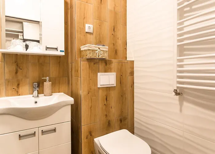 Jacuzzi “athena” شقة سوبوتيتْسا