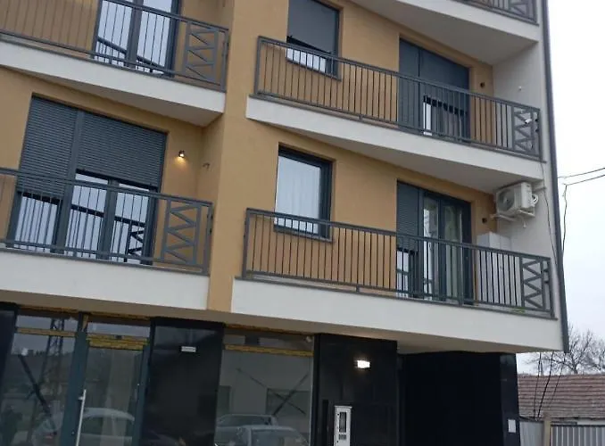 شقة Jacuzzi “athena” سوبوتيتْسا